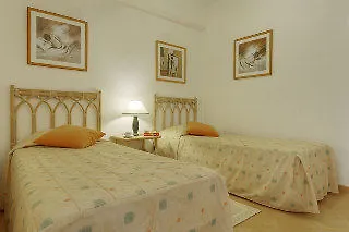 מלון Plg Ourapraia 4*